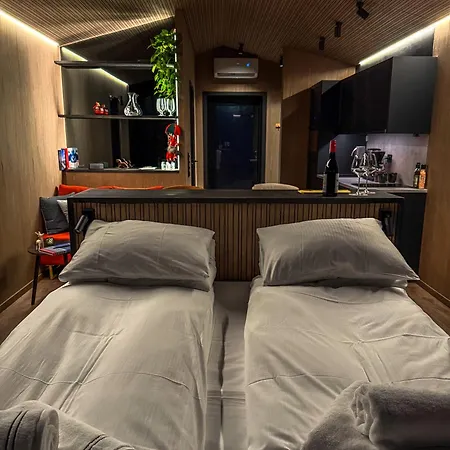 Lyngen Aurora Lodger